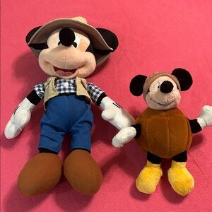 Disney Mickey plush - Fisherman & acorn costume